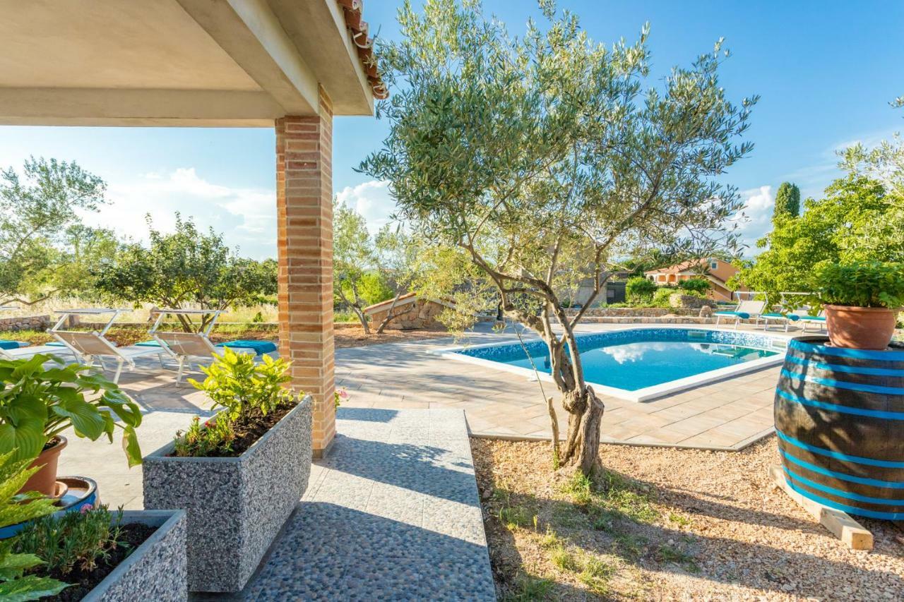 מאלינסקה Country Villa St Anton מראה חיצוני תמונה